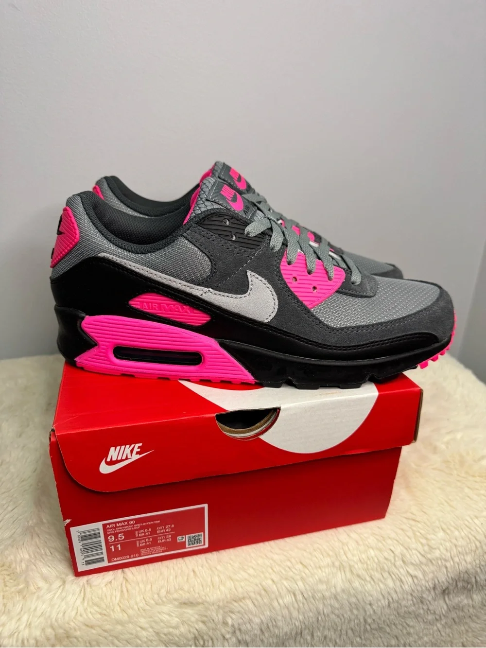 Nike Air Max 90 Black Grey Hyper Pink Colorblock Low Top Sneakers Men/Women